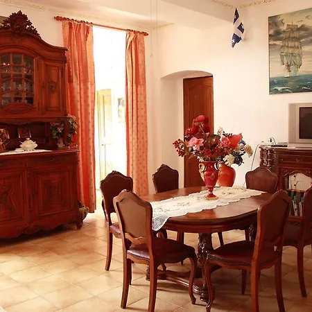Chambres D'hotes Christine Et Luiggi Maison d'hôtes